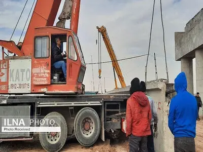 ساخت پل راه آهن آبیک از سر گرفته شد