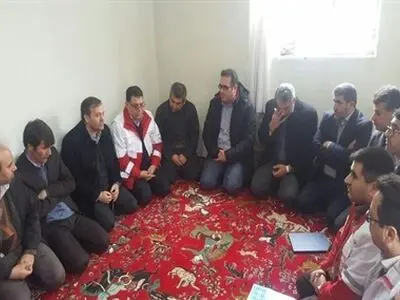 دیدار نماینده‌ ویژه‌ استاندار آذربایجان‌غربی با خانواده حادثه‌دیدگان سقوط بهمن در سردشت