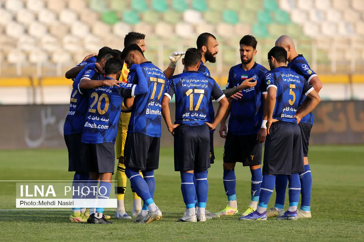 ویدیو: ورود تیم فوتبال استقلال به ورزشگاه آزادی