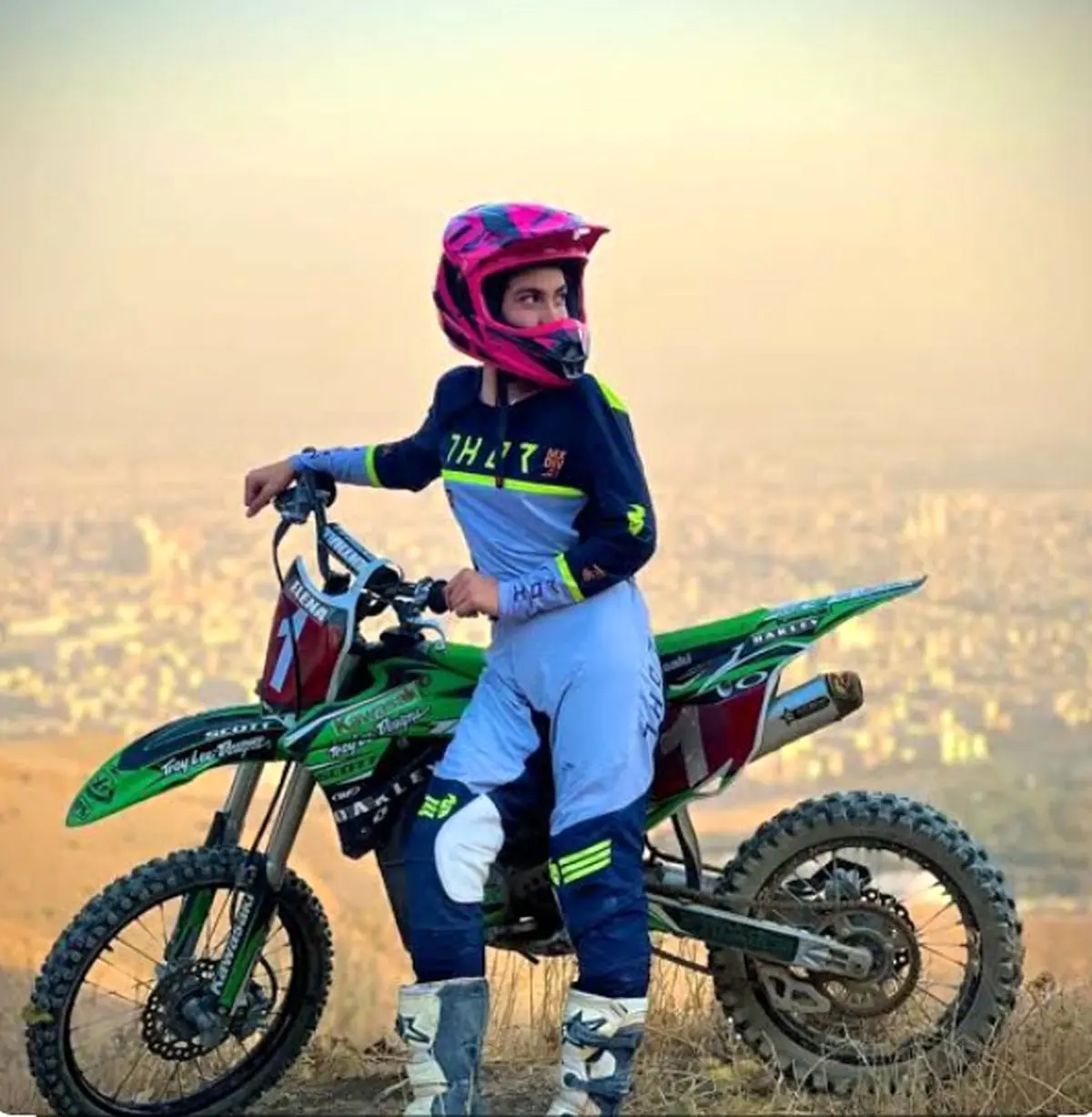 خبر امیدوارکننده از وضعیت دختر موتورسوار سانحه‌دیده