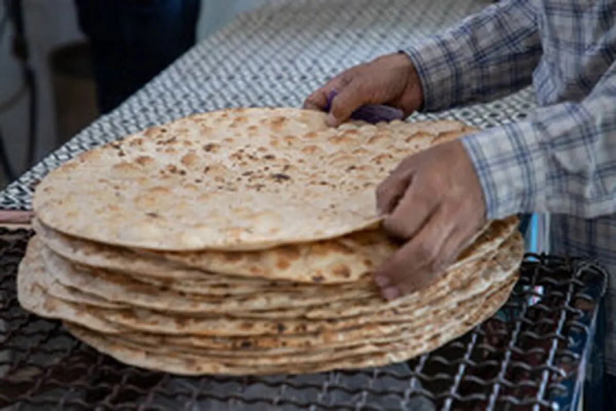 پخت نان کامل در بیش از ۲۱۰۰ نانوایی/ افزایش سرطان کولون به دلیل کاهش مصرف فیبر در رژیم غذایی مردم است
