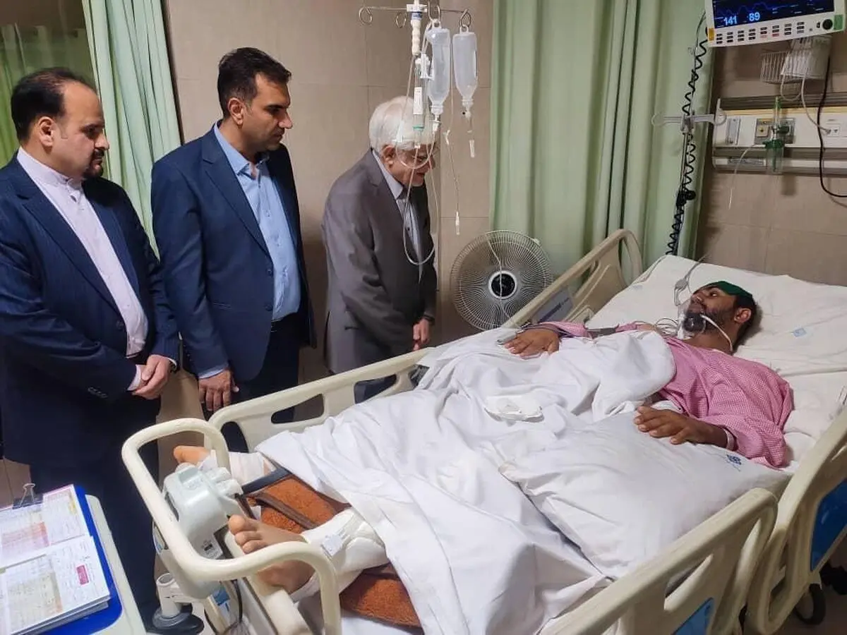 عیادت عارف از مجروحان حادثه تروریستی راسک 