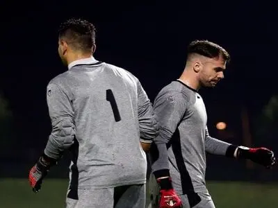 ویدئو: لحظه گرم کردن دروازه‌بانان پرسپولیس