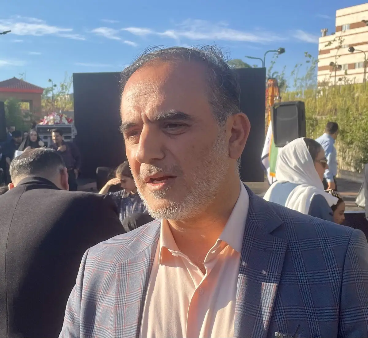 تکمیل سرانه خدماتی در حصارک با احداث بازار روز در مجاورت پارک مادر و کودک