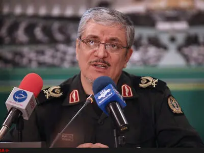 داشتن تسلیحات موشکی در معاهدات بین‌المللی منع نشده است/ جایی که به حریم سرزمین‌مان تجاوز شود، هشدار می‌دهیم