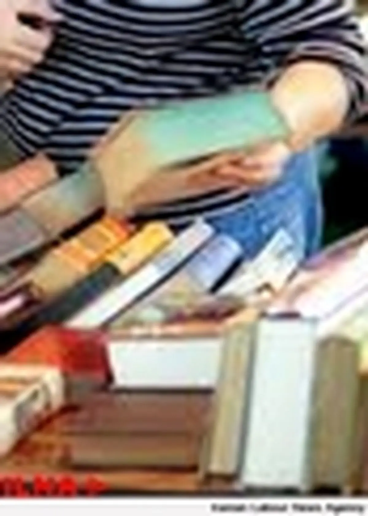 نوه تولستوی در نمایشگاه کتاب تهران