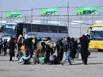 بازگشت زائران اربعین استان مرکزی از کشور عراق