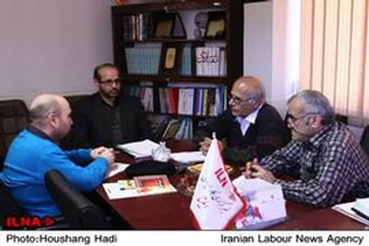 چرا کارگران هر سال به نرخ مزد معترض اند