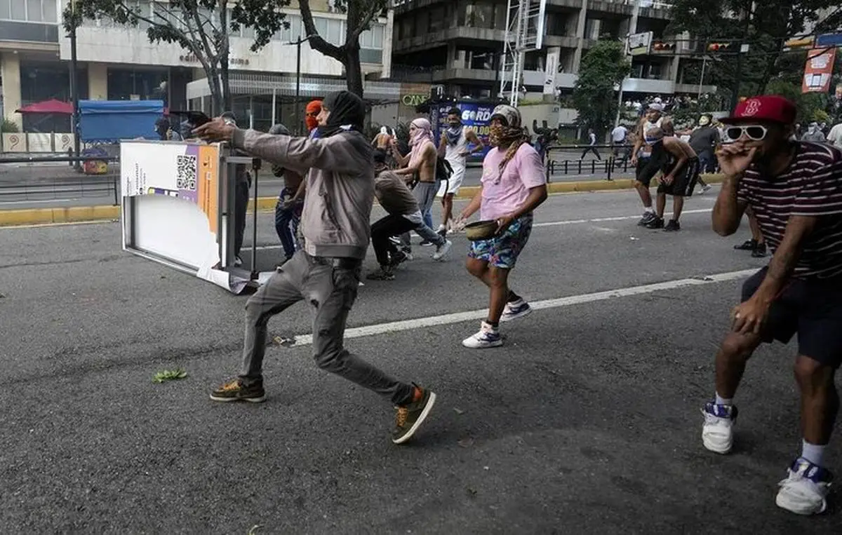 At least 15 people detained for vandalism, destabilization in Venezuela