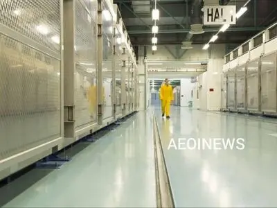 اتصال سیلندر خوراک به خطوط گازدهی زنجیره‌های سانتریفیوژ و پایان موفقیت آمیز خلاسازی 