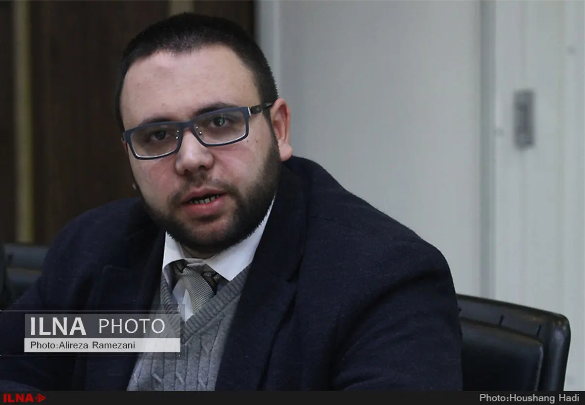 مرتضی میری: نباید وارد بازی قیمتی با سایر کشورهای تولید کننده فرش شویم / فرش دستبافت و ماشینی نمی‌توانند رقیب هم باشند
