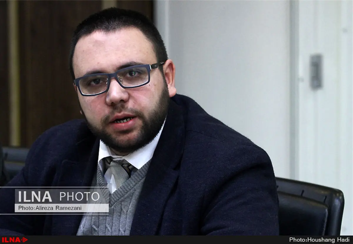مرتضی میری: نباید وارد بازی قیمتی با سایر کشورهای تولید کننده فرش شویم / فرش دستبافت و ماشینی نمیتوانند رقیب هم باشند