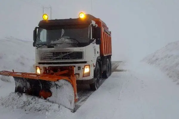برف روبی ۹۸۰ کیلومتر باند در کرمانشاه طی ۲۴ساعت گذشته