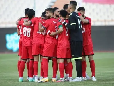 ویدیو: گرم کردن بازیکنان پرسپولیس قبل از دیدار مقابل ویستاتوربین تهران