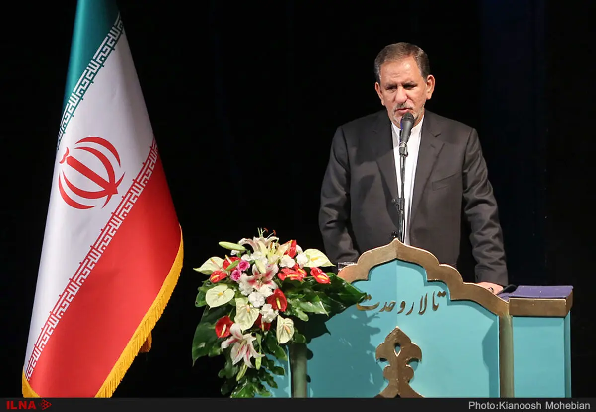 در وزارت ارشاد باید محوریت با قانون باشد نه سلیقه‌های شخصی/اهالی فرهنگ و هنر، اقتصاد مقاومتی را تبدیل به گفتمان کنند