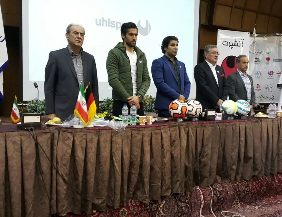 امضای قرارداد رسمی برانکو و دروازه بان استقلال با آل اشپورت