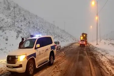 در پی بارش برف؛ ساکنان 3 روستای زیر 10 خانوار در کرمان تخلیه شدند / مسدودن شدن جاده راین به ساردوییه