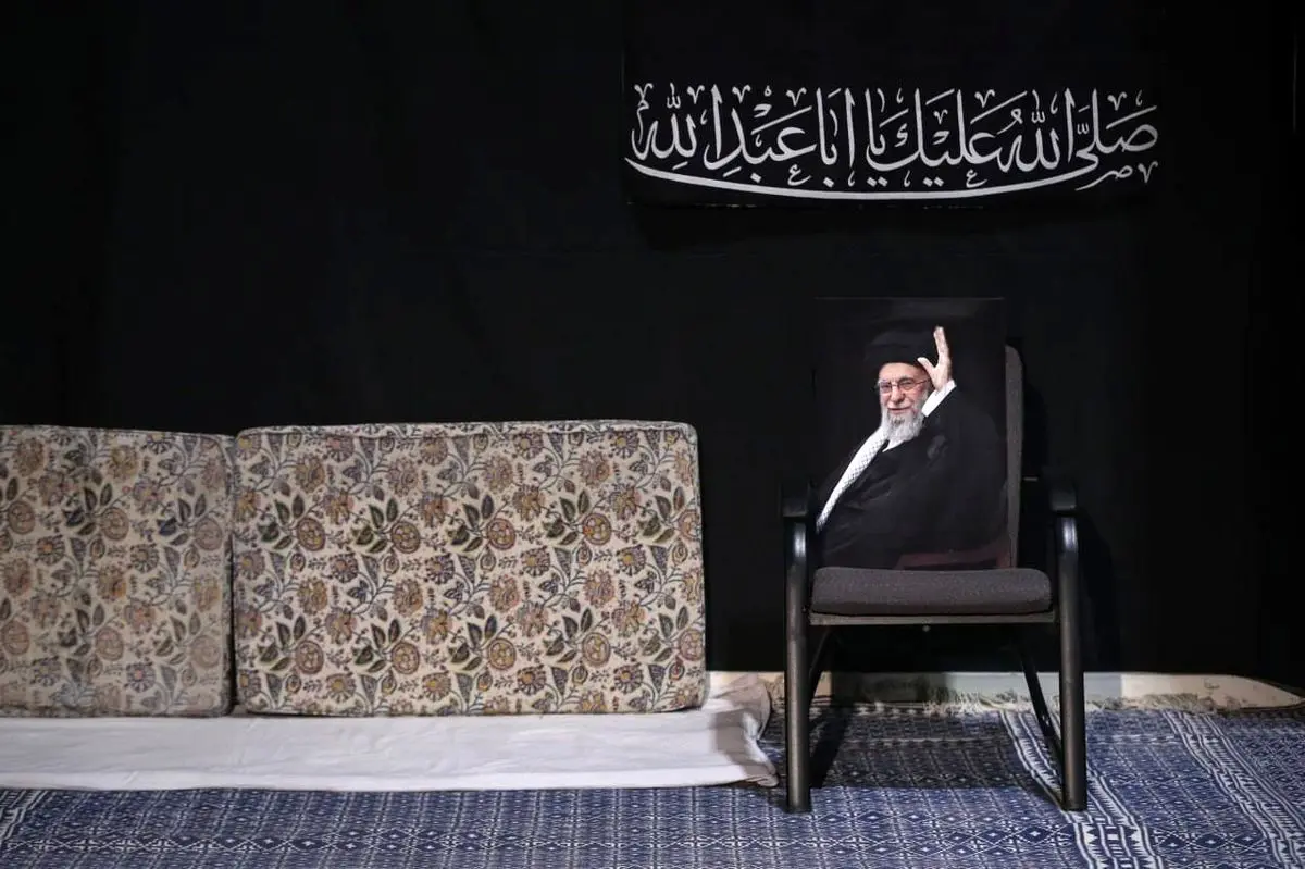 نخستین شب مراسم عزاداری محرم در جوار محل عروج ملکوتی رهبر شهید انقلاب