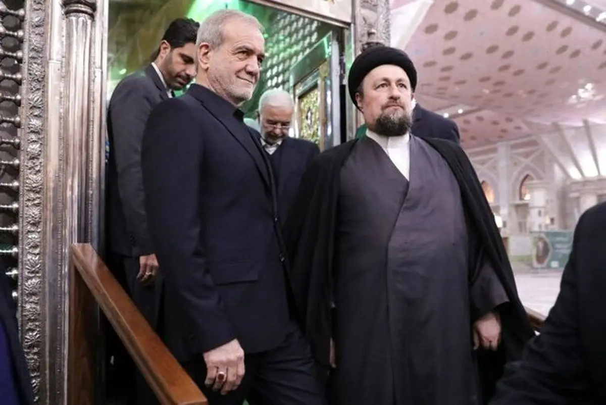 تجدید میثاق رئیس‌جمهور و اعضای دولت با آرمان‌های امام خمینی (ره)