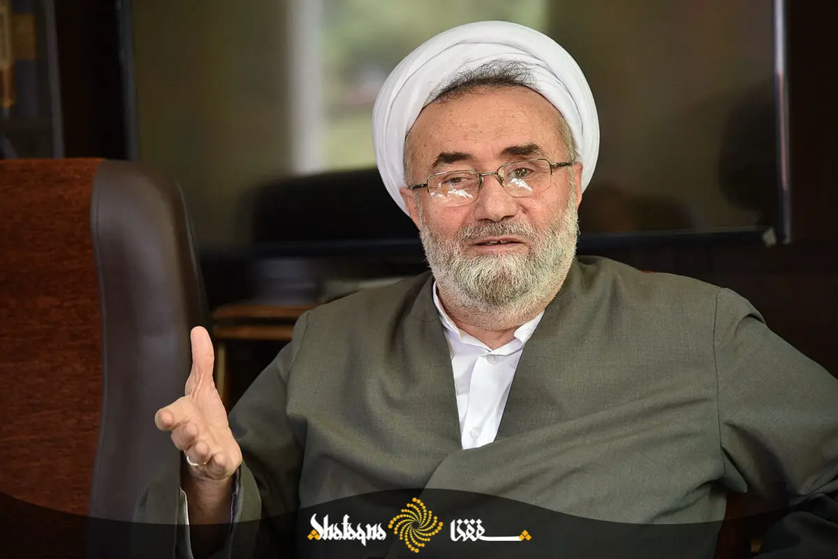 هیچ رئیس جمهوری حرف گوش نکن‌تر از روحانی نبوده است/ هاشمی پدر قانون کشور است / اصلاح‌طلبان روحانی را رییس جمهور نکردند/ دولت احمدی‌نژاد، ضعیف‌ترین دولت از نظر آرمان‌ها و اصول