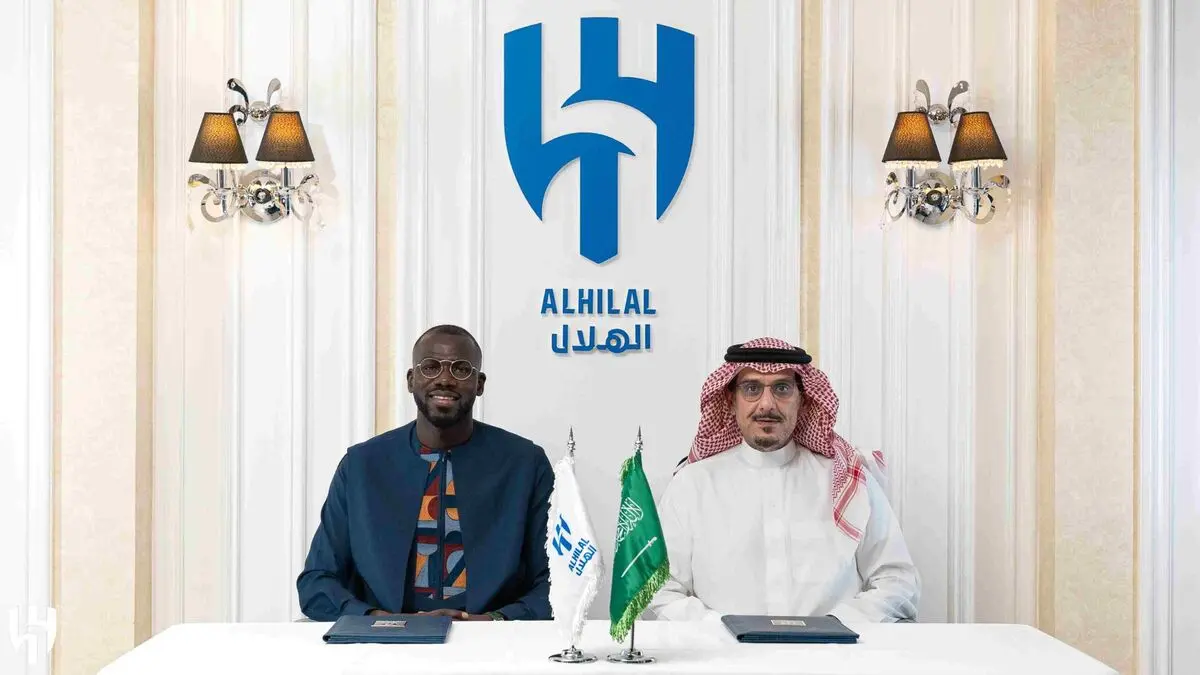 رسمی: کولیبالی با الهلال تمدید کرد