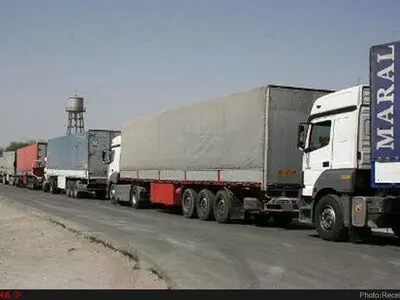 انتقادِ کامیون‌داران از گرانی هزینه‌ها/کرایه بار ثابت مانده‌است
