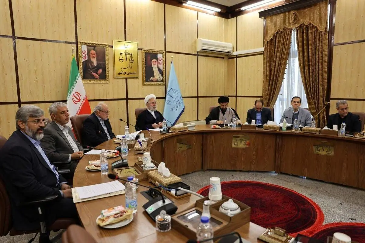 جبران خسارت حوادث اخیر براساس قانون باید از حامیان «فتنه سلطنت» مطالبه شود