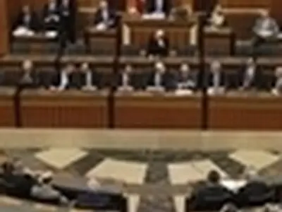 انتخاب رئیس‌جمهوری جدید لبنان بار دیگر به تاخیر افتاد