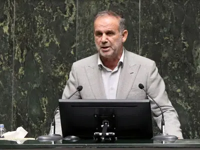 رئیس جمهور بداند نطق بودجه، قرآن خواندن و تفسیر آیات شریفه نیست