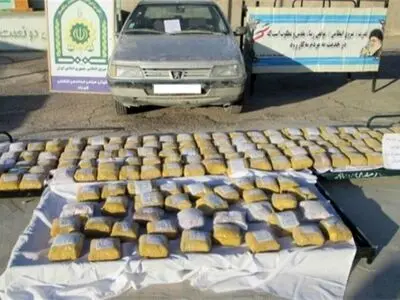 دستگیری خواهر و برادر قاچاقچی با محموله شیشه