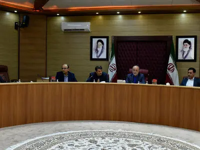 نشست بررسی روند پیشرفت ادامه آزادراه همت برگزار شد
