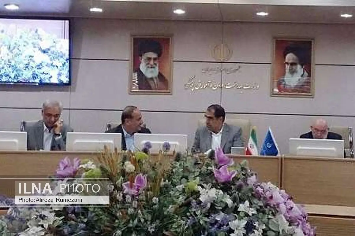 بررسی طرح‌های بهداشت و درمان چهارمحال و بختیاری در حضور وزیر بهداشت