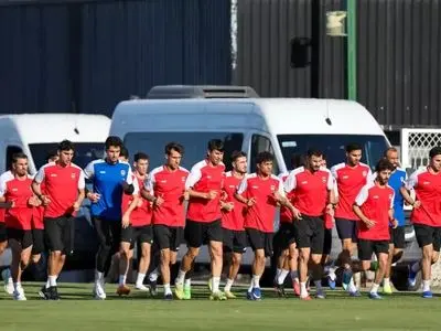 شیرها برای نبرد سرنوشت آماده می‌شوند