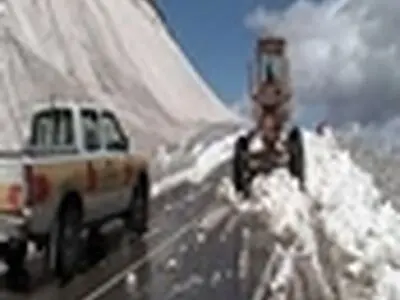 کلیه راه های روستایی البرز، به غیر از محور شمشک به دیزین باز است