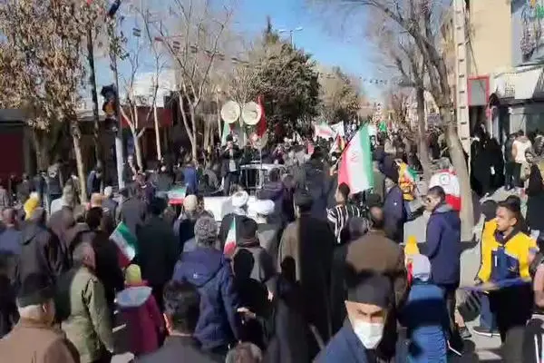 راهپیمایی ۲۲بهمن ماه در شهرکرد برگزار شد