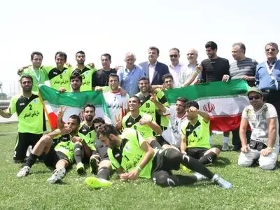 طلای فوتبال کارگری جهان بر گردن فوتبالیست های ایران /شکست مکزیکی ها در ضیافت پنالتی
