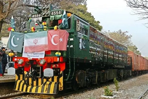 Freight train launched to link Istanbul with Tehran, Islamabad