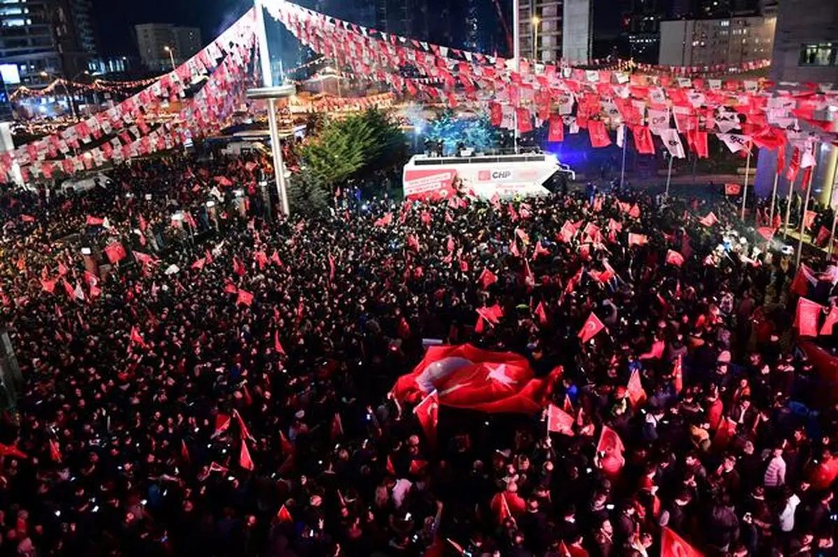 Erdogan loses hold over Turkish capital, Istanbul disputed