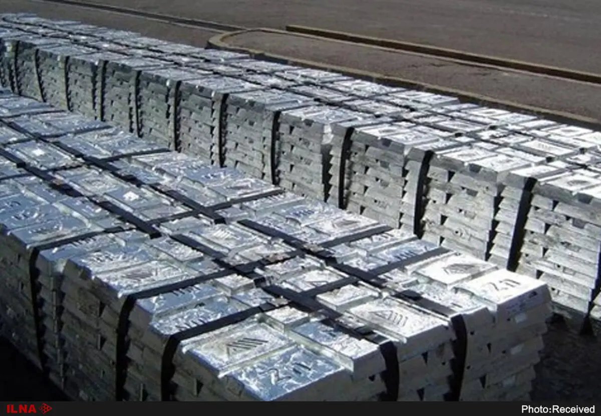 الاستثمارات الأجنبیة المتدفقة للإیران تنمو بنسبة 136% فی الصناعة والتعدین والتجارة