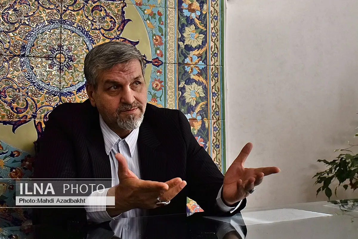 راهکار نهایی برای بازگشت اعتماد عمومی، بازنگری در قانون اساسی است