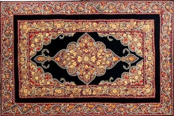 حضور بیش از ۲۰۰ اثر صنایع‌دستی گیلان در نهمین جشنواره بین‌المللی فجر 