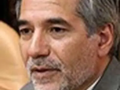 صدور شناسنامه مکانیزه نمادین برای شهدا