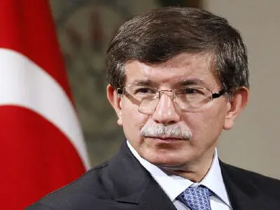 داود أوغلو یدعو الإاستعداد لانتخابات مبکرة!