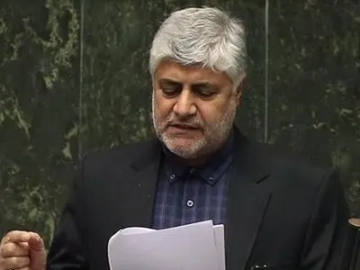 دولت، وزارت صمت و سازمان تعزیرات بازار را رها کرده‌اند/ چرا به کشاورزان آموزش استفاده از سموم را نداده‌اید که آبروی ایران نرود؟