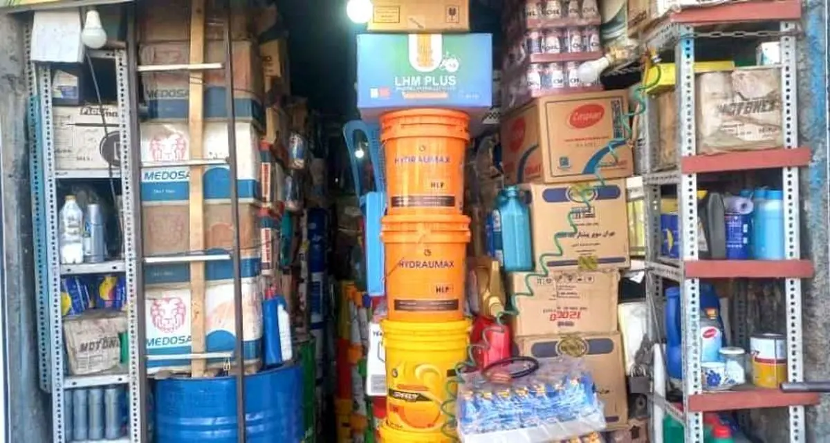 کشف ۲۵ هزار لیتر روغن موتور احتکاری در سیاهکل