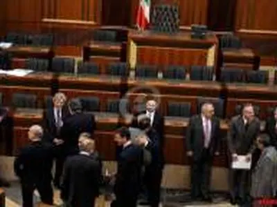 جلسه نمایندگان پارلمان لبنان به درگیری کشیده شد