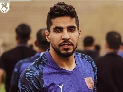 هزار بار دیگر زمان به عقب برگردد باز به دروازه‌بان پاس خواهم داد/  شرافت و تعهد خود به لباسی که بر تن دارم را زیر پا نمی‌گذارم