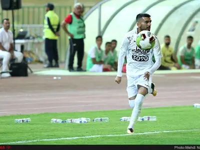 اقدام عجیب مسلمان برای حضور در تمرین پرسپولیس 