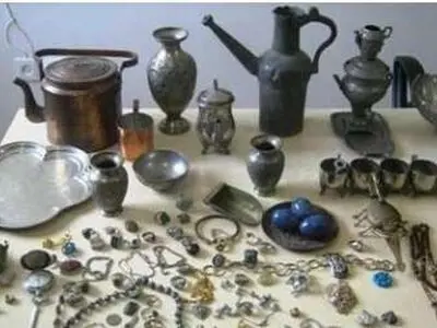 کشف اشیاء عتیقه سه هزار ساله در تالش