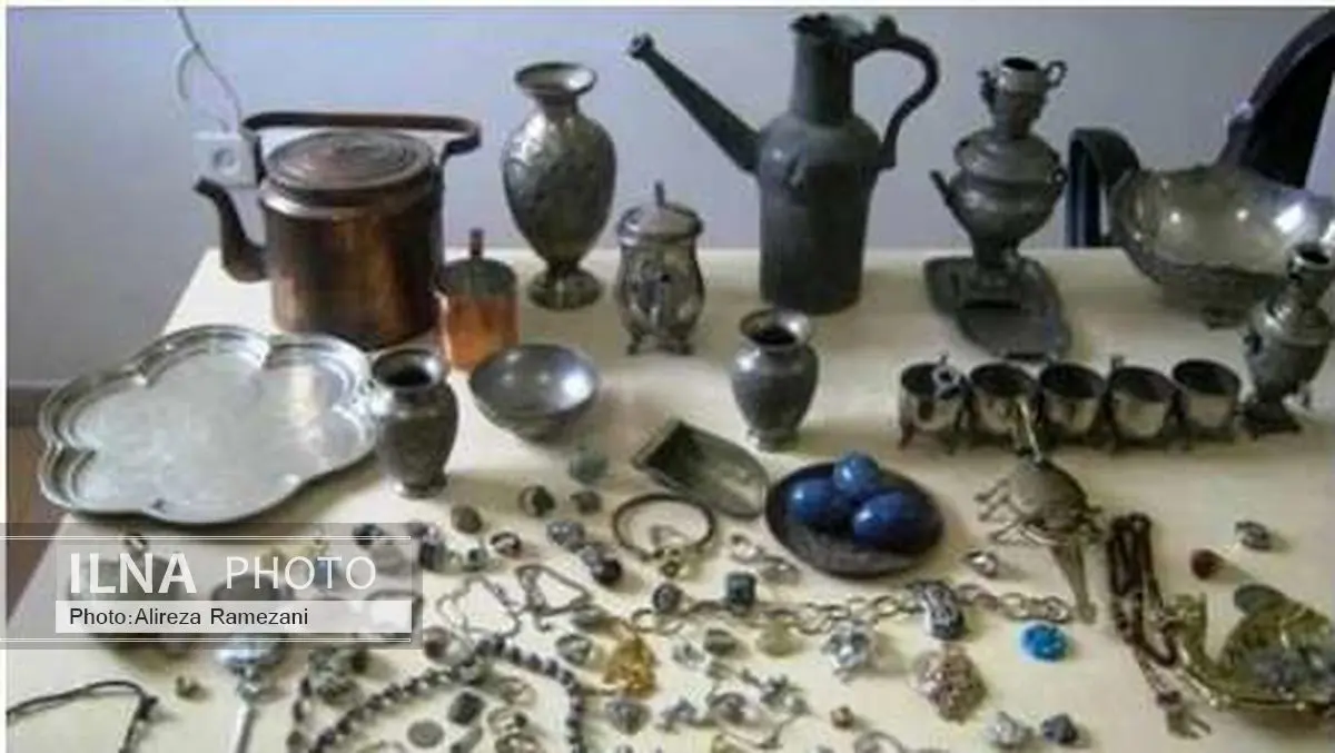 کشف اشیاء عتیقه سه هزار ساله در تالش